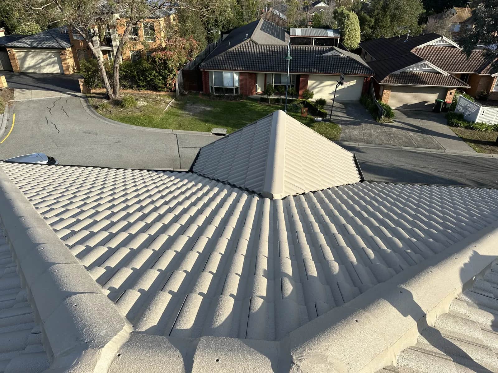 Colorbond metal roofing installation on a Mornington Peninsula home near the coast