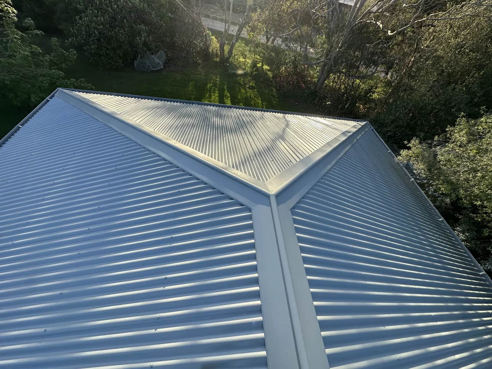 Mornington Colorbond roof respray - faded metal roof restored with marine-grade coating